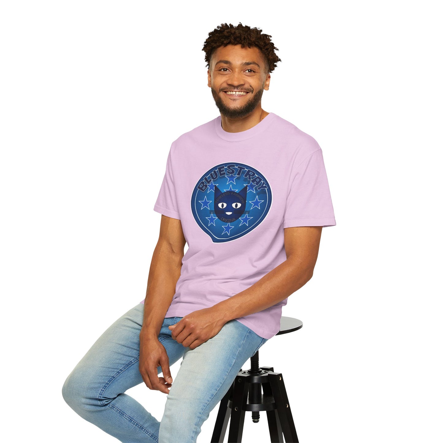 Bluestray Cat Graphic T-Shirt — Retro Star Emblem Tee