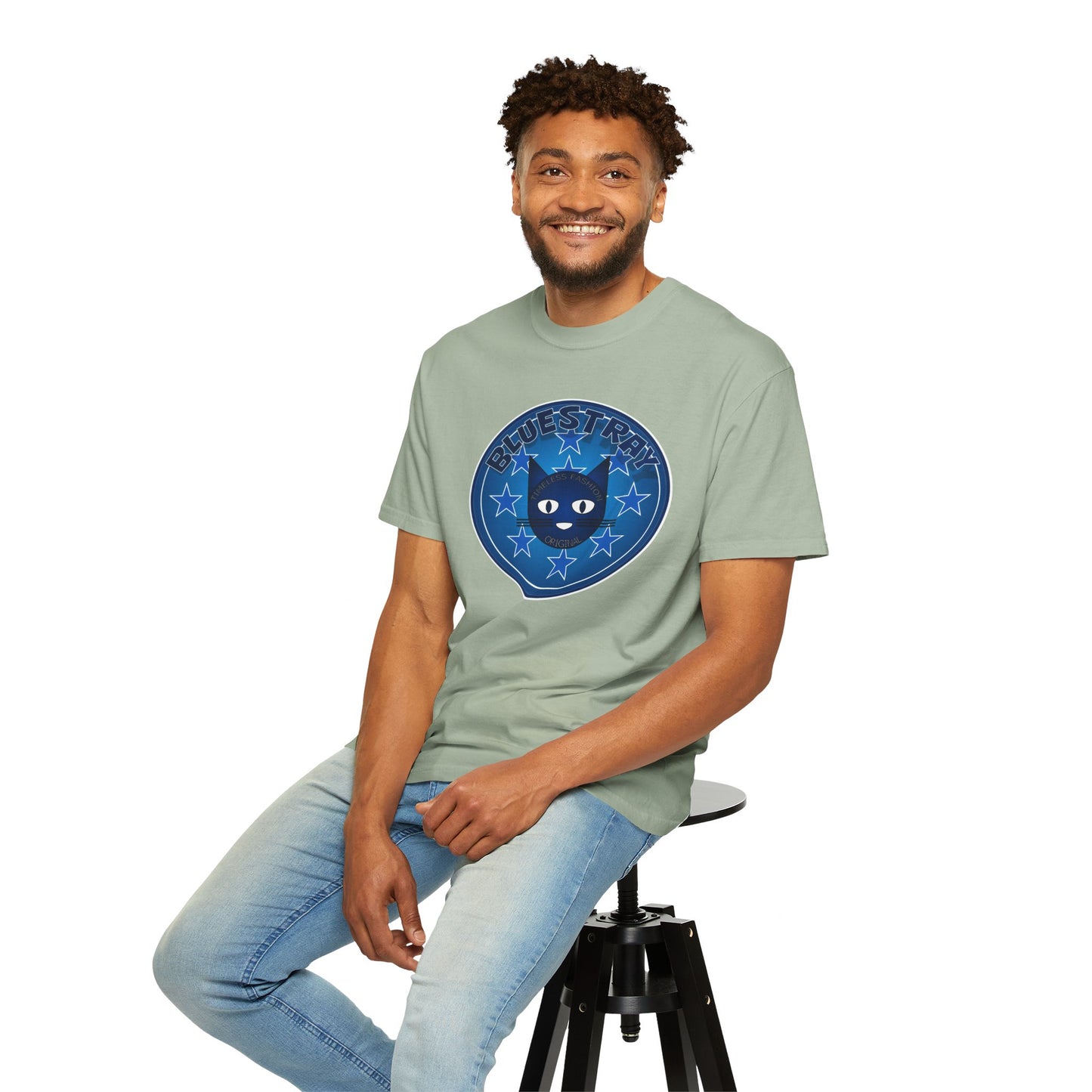 Bluestray Cat Graphic T-Shirt — Retro Star Emblem Tee