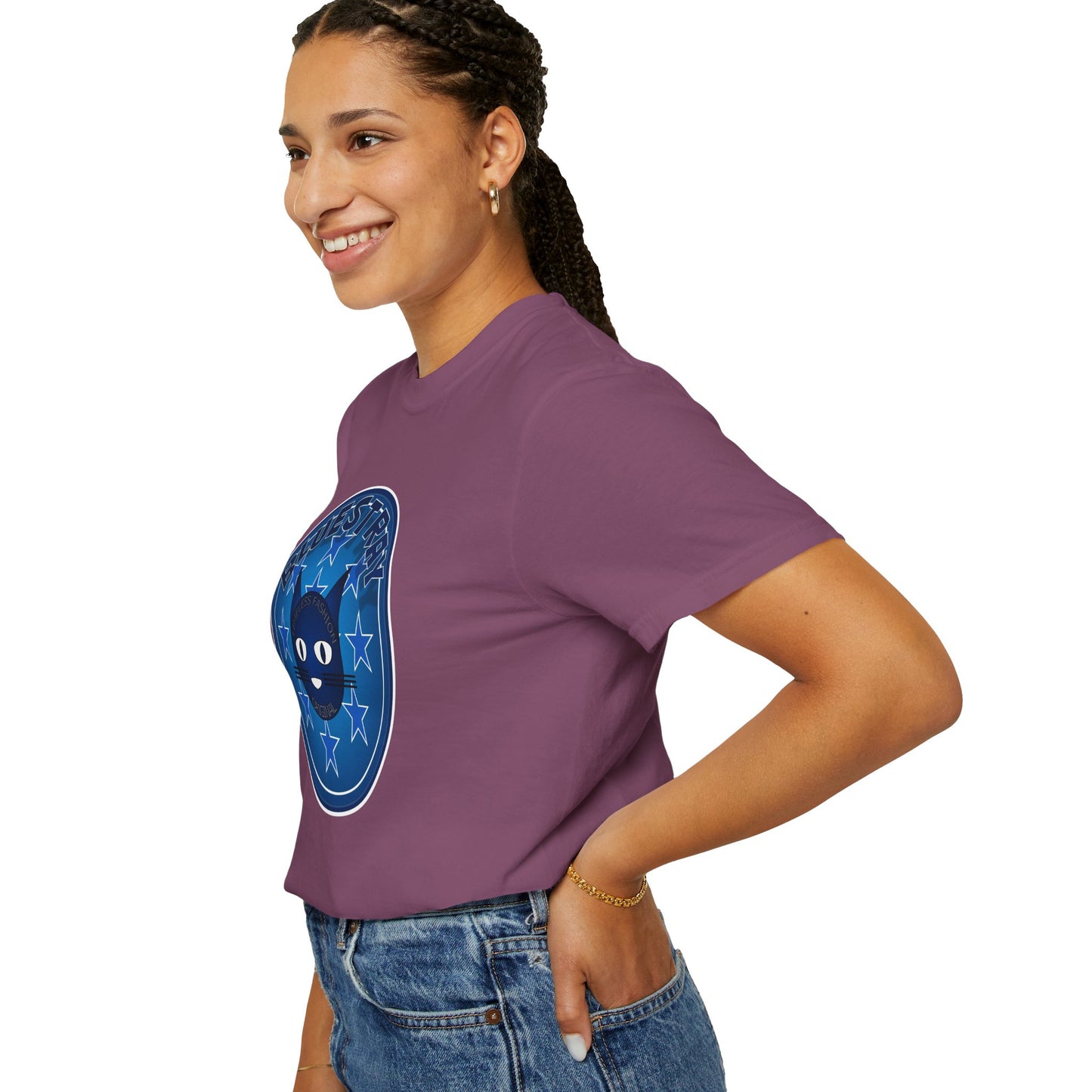 Bluestray Cat Graphic T-Shirt — Retro Star Emblem Tee